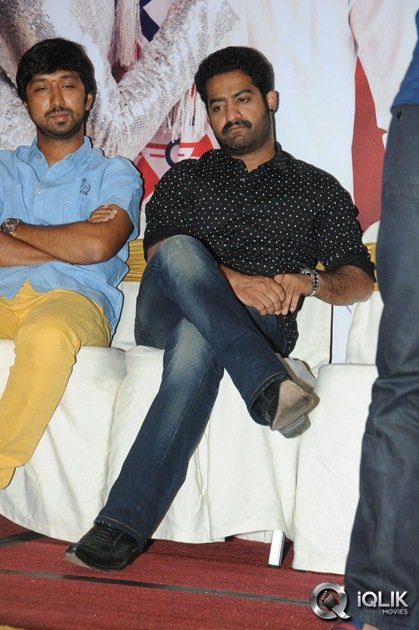 Alludu-Seenu-Movie-Platinum-Disc-Function